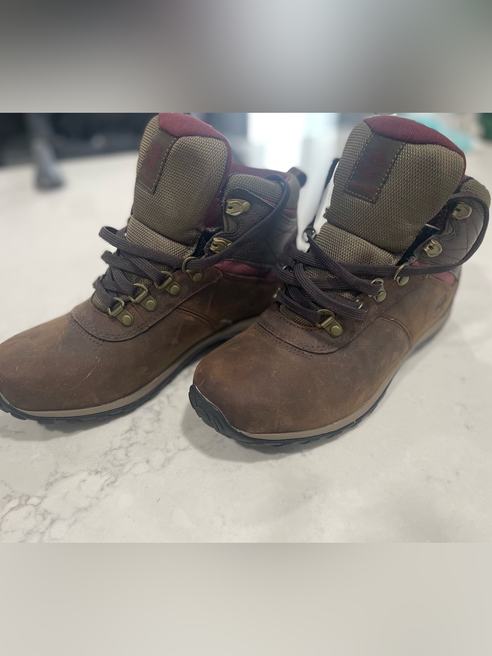 Timberland Brown Leather Lace-Up Boots with Burgundy Trim